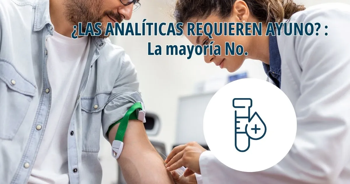 Hombre acudiendo a un laboratorio sin necesidad de ayuno para una analítica, concepto de salud moderna y prevención masculina.